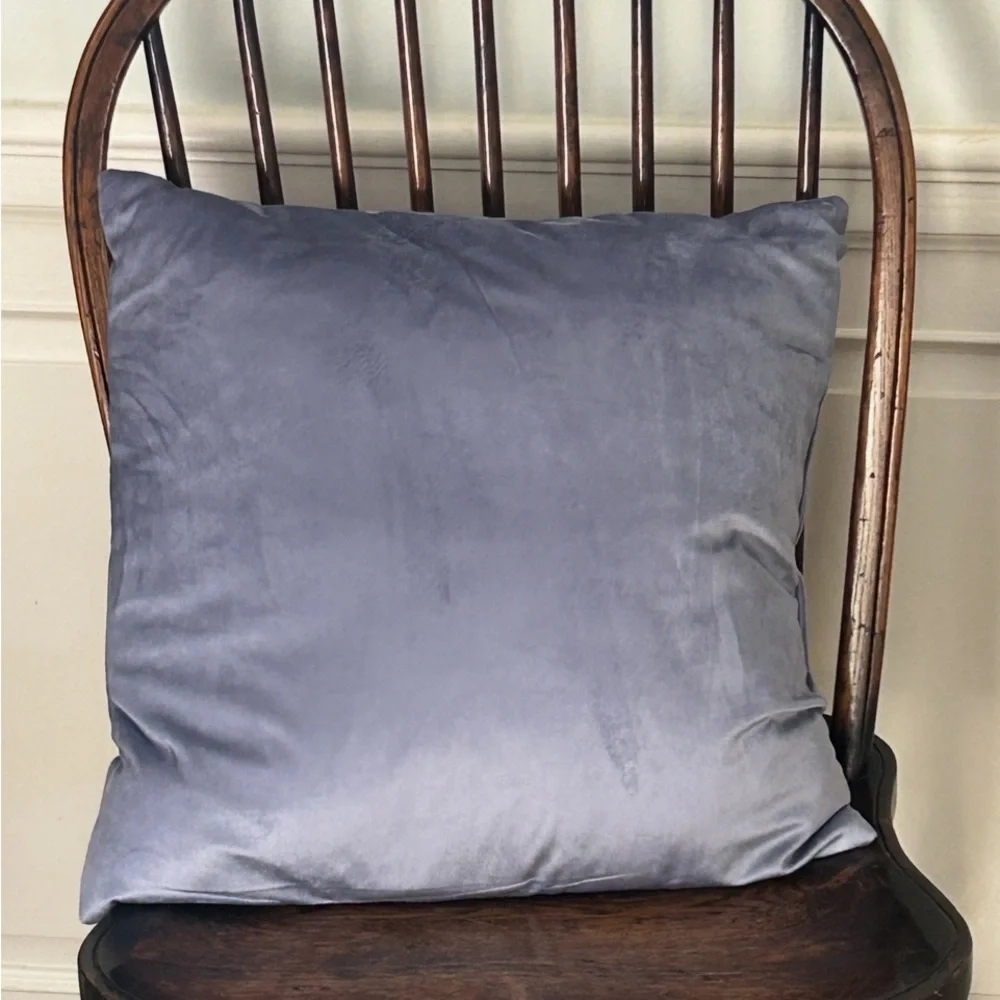 Shawna Pillow Set of 2 NEW Out of Box Periwinkle Gray Velvet 18” and 12 x 20